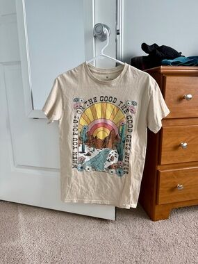 Medium Goodie Two Sleeves top